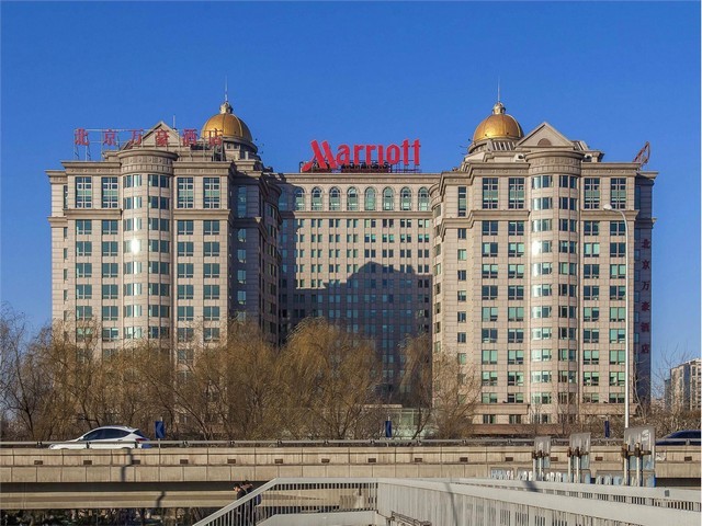 西藏破碎锤隔膜式蓄能器渗漏补偿